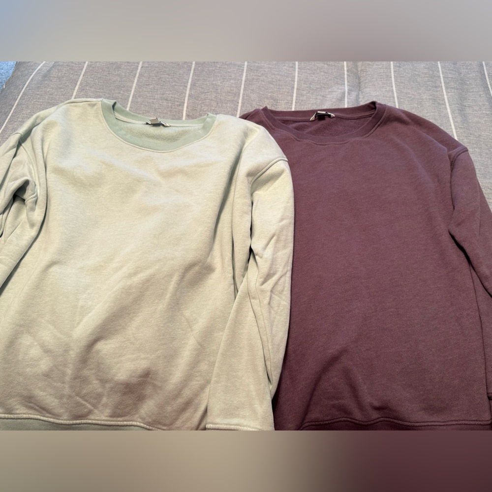 American Eagle. Medium Sweatshirt Bundle. Light G… - image 1